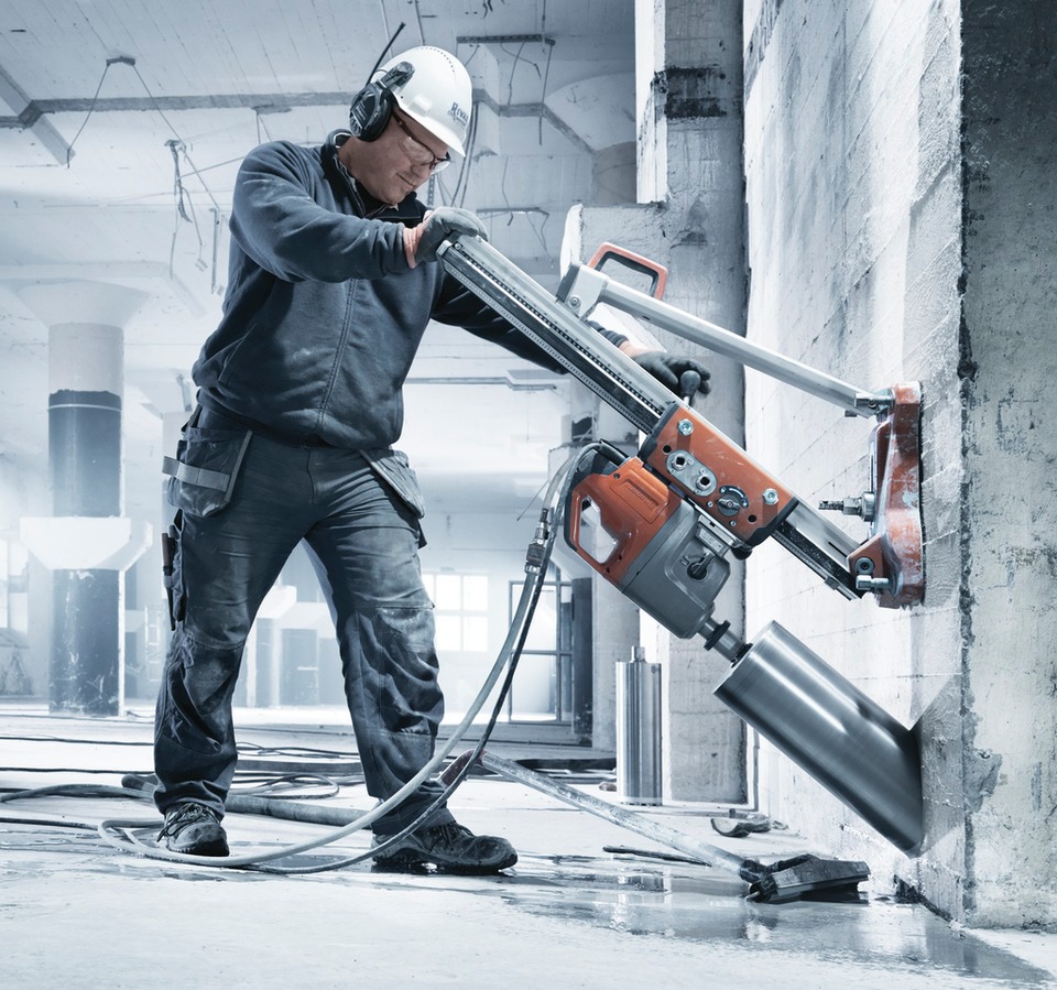 Karot Duvar Delme İşlemi